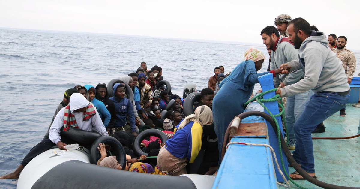 A scuola entra la propaganda per l'accoglimento di massa dei migranti