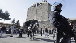 Una bomba in nome di Sara e Sandrone. Da Roma ad Atene anarchici in guerra