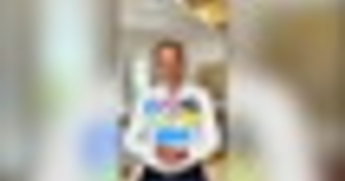 Anche la Grecia vieterà i social media ai minori di 15 anni