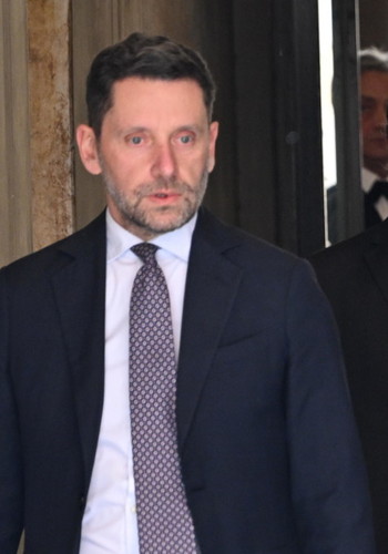 Bimbi nel bosco, il Tribunale: «Nessun abuso dalla madre, soffrono per il distacco»