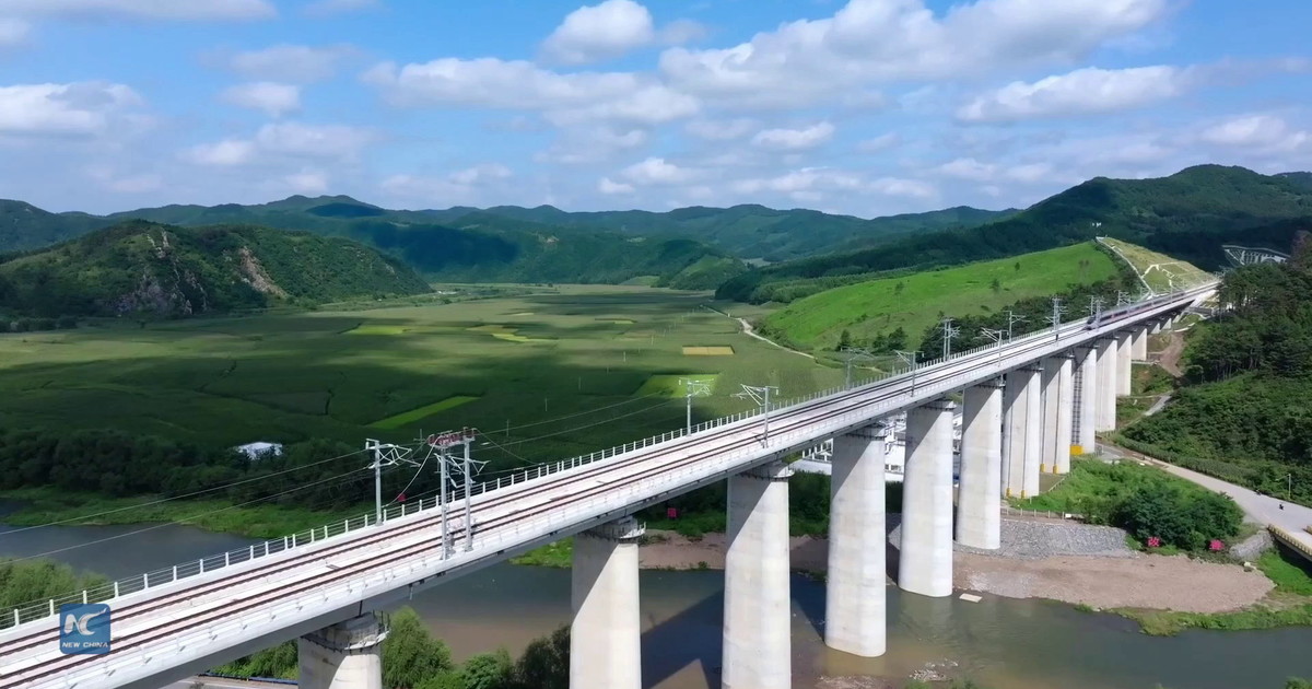 La Cina collauda il CR450, il treno proiettile più veloce al mondo