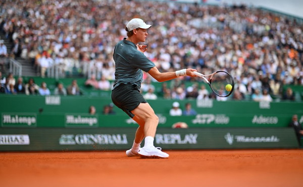 Sinner concede un set a Machac ma è ai quarti a Montecarlo