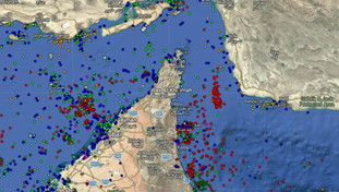 "Solo 15 navi al giorno". Stretto di Hormuz, l'Iran detta le regole