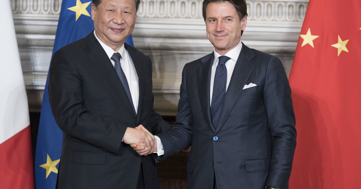 Giuseppi “il cinese” vuole spingere l'Italia tra le braccia di Pechino