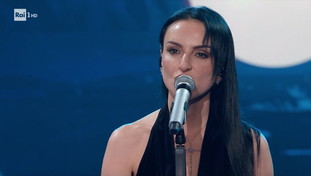 Canzonissima soccombe ancora ad Amici. Buon ritorno per Don Camillo