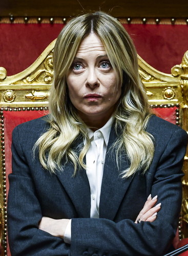 Trump contro Leone? Meloni smonta i teoremi sinistri: Parole inaccettabili