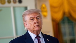 Trump esagera e attacca: “Il Papa è un debole”. Leone replica: “Non ho paura di lui”