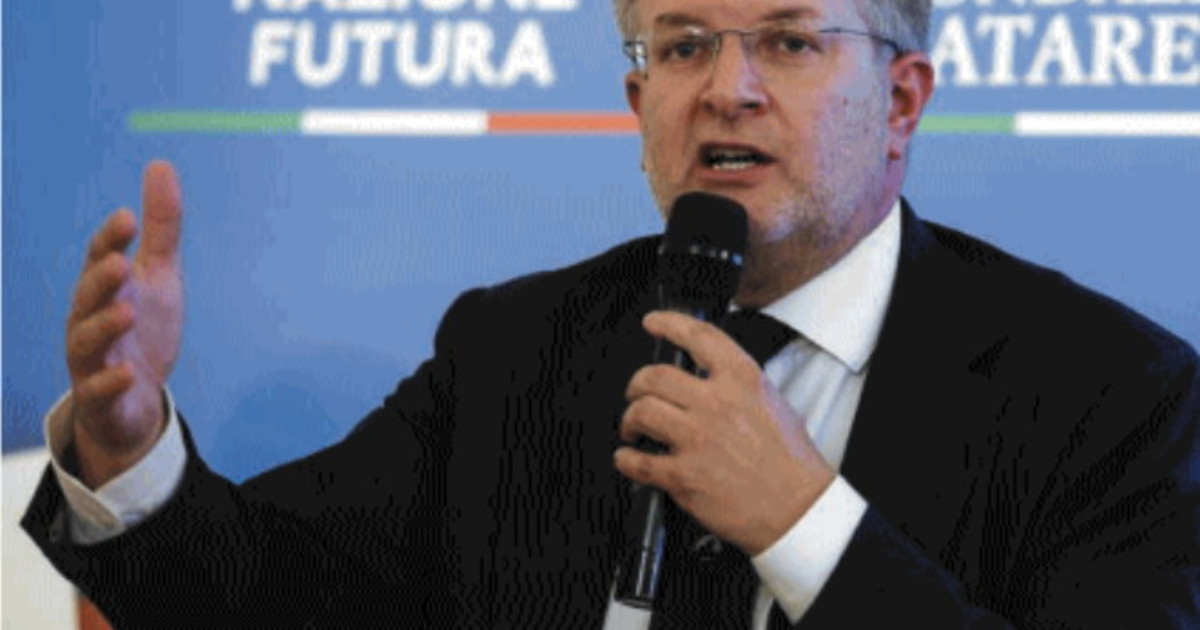 Report attacca ancora Fidanza con fatti vecchi e già smentiti