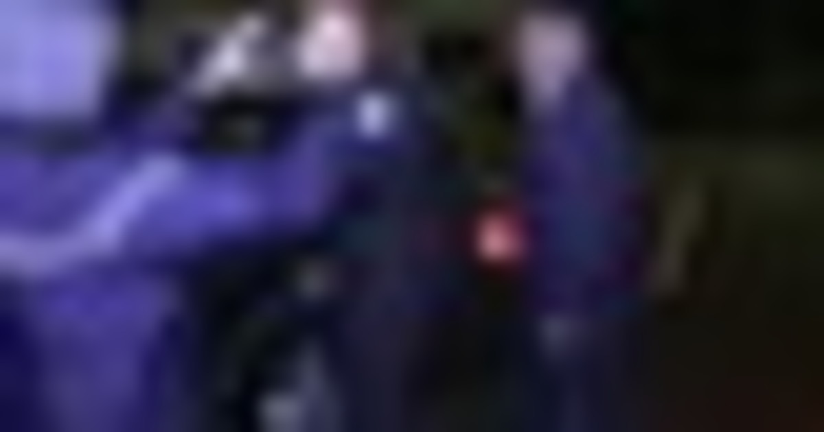 Crans-Montana, interrogato il sindaco 11 ore. Le reazioni dei legali