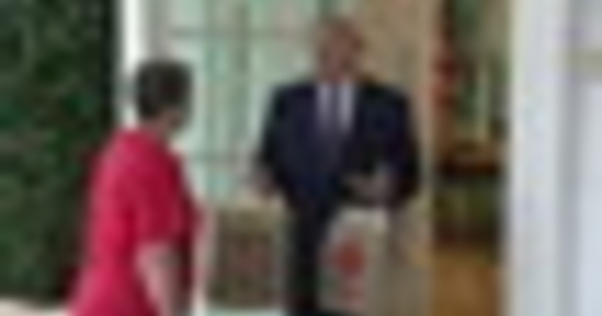 McDonald's, l'Iran e il Papa: la bizzarra conferenza stampa di Trump