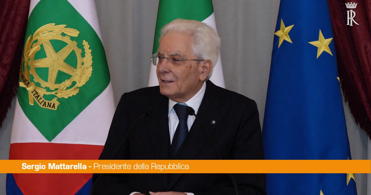 Mattarella "Con più autoironia i potenti eviterebbero difficoltà e imbarazzi"