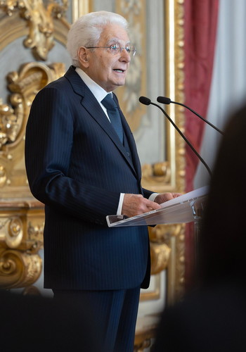 Informazione libera è premessa di democrazia. Al Quirinale, Mattarella incontra gli aspiranti giornalisti