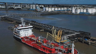 Lo scontro politico Usa-Cina è su Hormuz. E l'Iran continua a usare il petrolio come leva