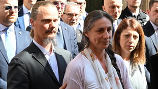 Famiglia del bosco, la relazione choc: "Cresce disagio psicologico dei bambini"