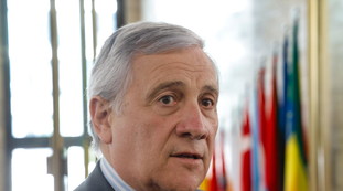 Tajani in Cina rilancia il partenariato economico. Sul tavolo anche Iran e Kyev