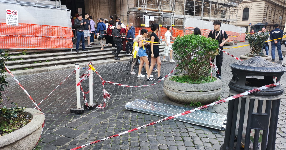 lastra cade da ponteggio e ferisce ragazza di 16 anni da Iltempo.it lastra cade da ponteggio e ferisce ragazza di 16 anni