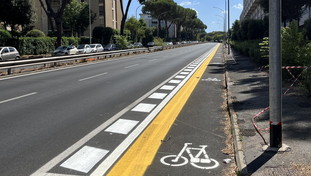 Eur, i residenti: No a un'altra ciclabile. Vogliamo i parcheggi