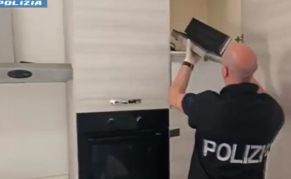 Arrestato a Catania latitante europeo, gestiva droga adulterata e documenti falsi