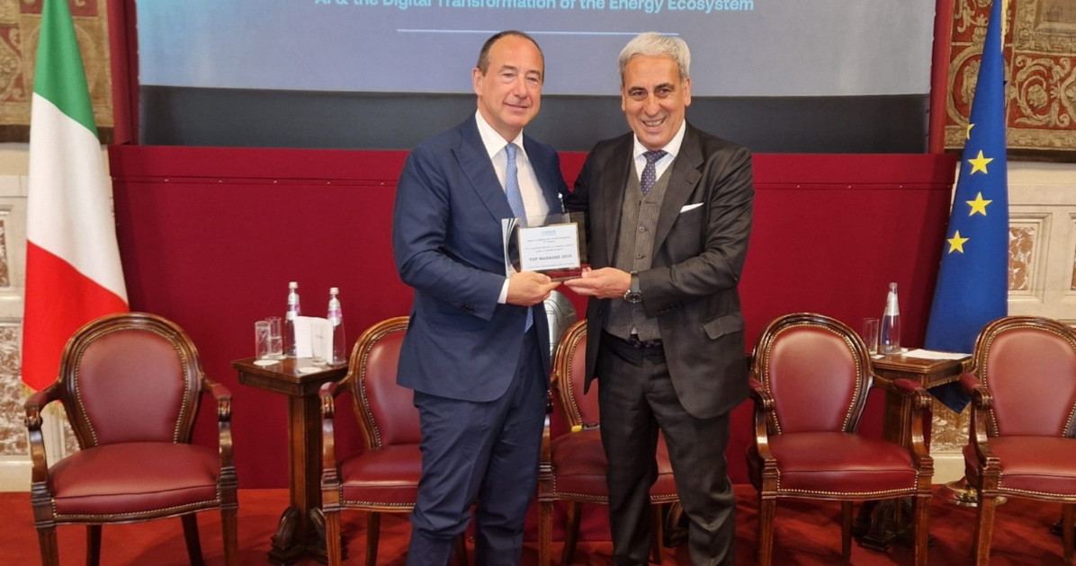 luca dal fabbro presidente esecutivo iren e presidente utilitalia premiato top manager 2025 durante la cerimonia di apertura del master safe presso la sala della regina di palazzo montecitorio da Iltempo.it luca dal fabbro presidente esecutivo iren e presidente utilitalia premiato top manager 2025 durante la cerimonia di apertura del master safe presso la sala della regina di palazzo montecitorio