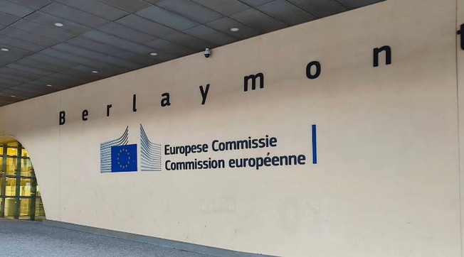 Commissione Ue, le proposte per fronteggiare la crisi energetica: Telelavoro e...