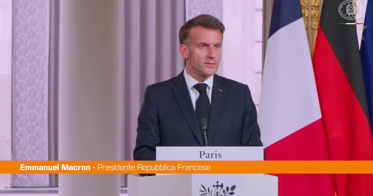 Stretto di Hormuz, Macron "Chiediamo apertura immediata e completa"