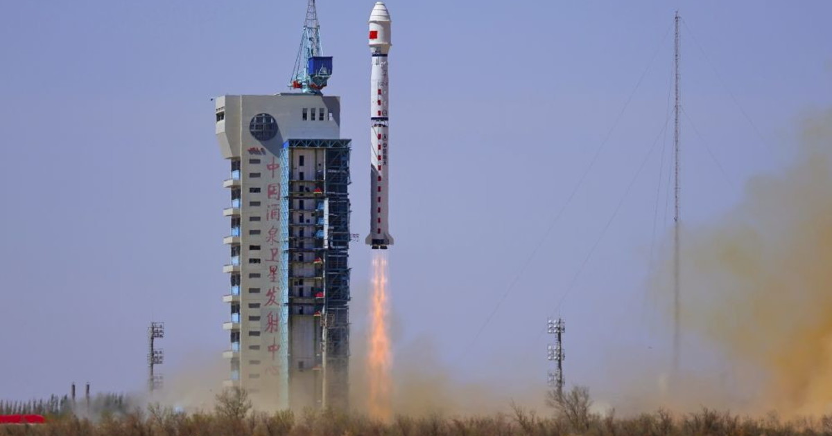 La Cina lancia il razzo Long March-4C per il rilevamento dei gas serra