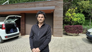 Orologi e borse di lusso per milioni di euro: la rapina choc all'ex senatore leghista