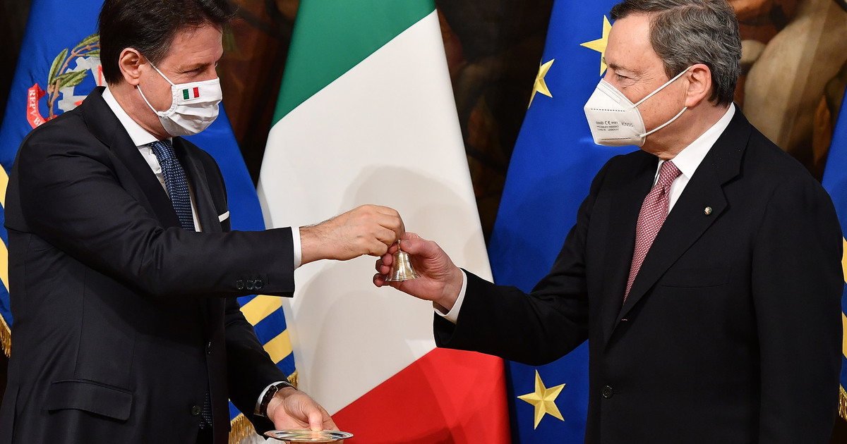 “Draghi fece cadere il mio governo”. Ora Conte si inventa pure il complottone della finanza