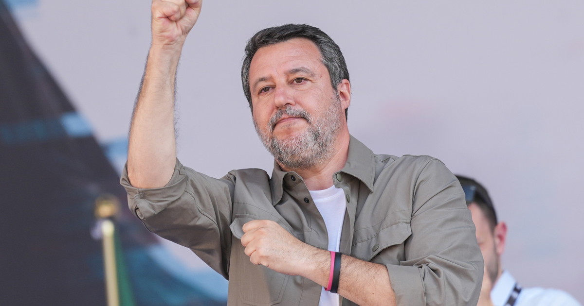 Il Capitano e la piazza superano le attese. La folla smentisce Sala e ignora le provocazioni