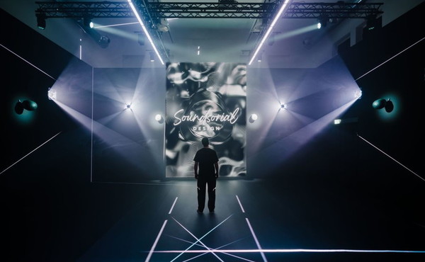 IQOS torna alla Milano Design Week con l'installazione Soundsorial