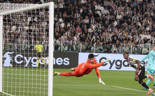 Bologna battuto 2-0, pass Champions più vicino per la Juve