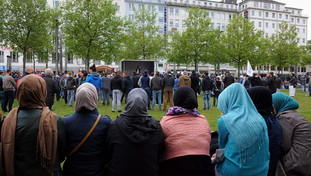 La propaganda salafita corre sul web. Così l'Islam diventa globale