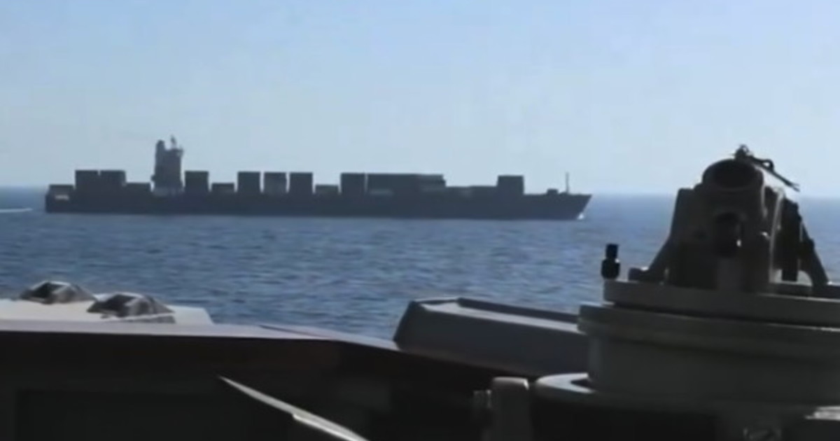 Battaglie navali a Hormuz, i Marines catturano mercantile iraniano. Droni contro nave Usa
