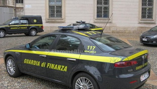 Milano, sesso e champagne per il dopo partita a San Siro. Scoperto giro di escort per calciatori: 4 arresti