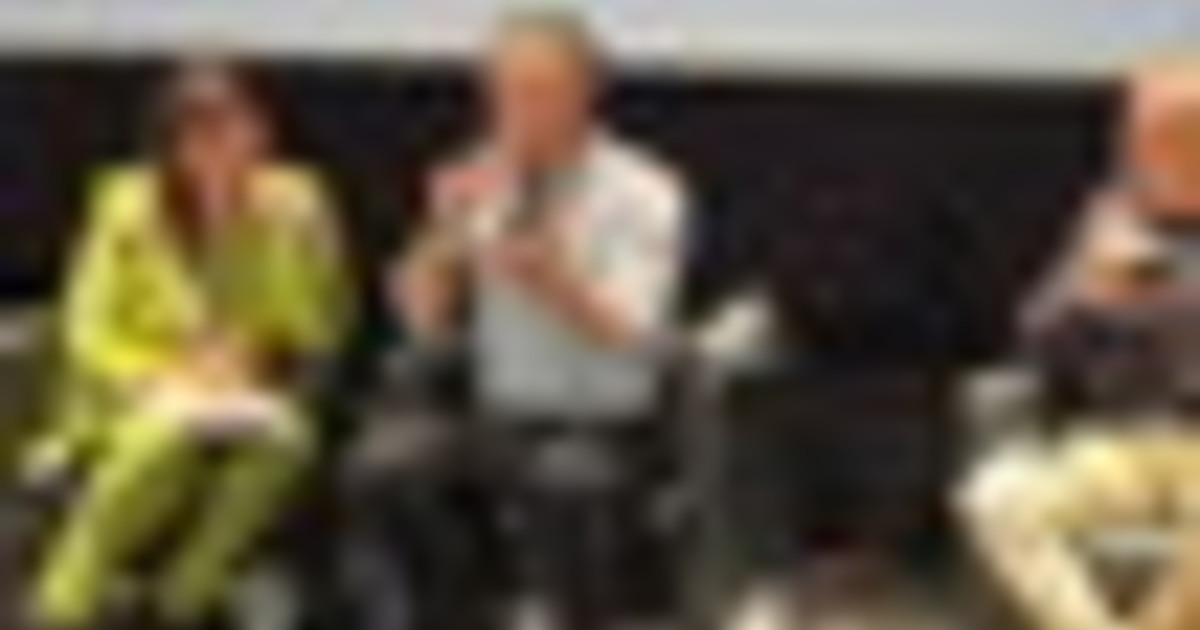 Mark Ruffalo tra i ragazzi a Roma: 