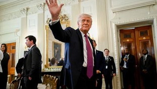 Trump dà un'ultima chance all'Iran: tregua estesa fino al termine dei negoziati