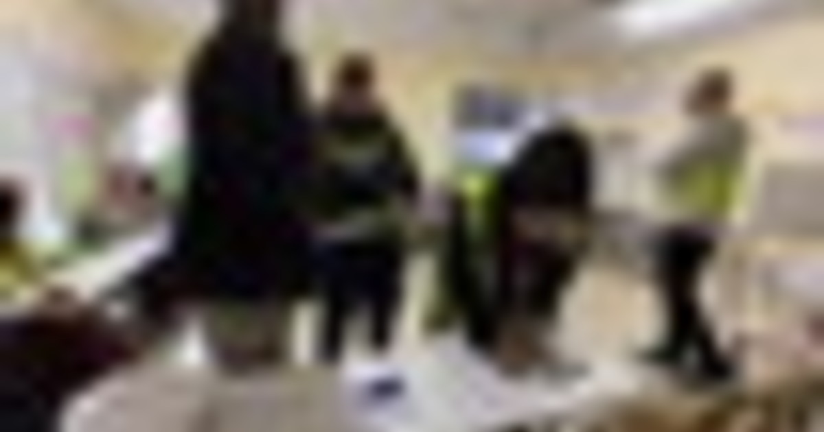 Al via elezioni locali palestinesi, primo voto a Gaza dopo 20 anni