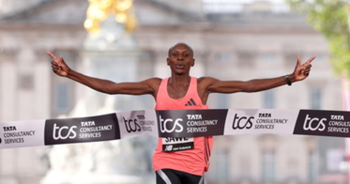 Maratona sotto le due ore, il kenyano Sawe (allenato da un italiano) è nella storia