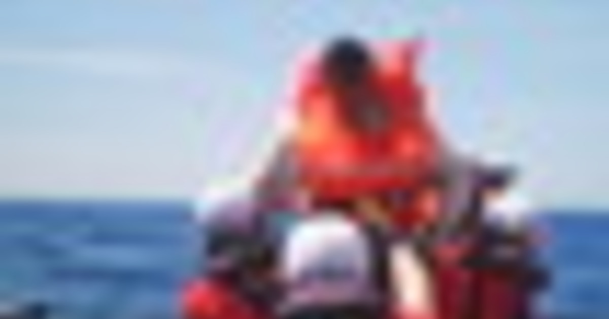 Nave Life support Emergency salva 68 persone in mare in due interventi