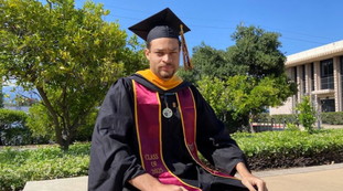 Trump punta il dito sui No Kings: chi sono. Si scava nella vita di Cole Allen