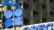 Petrolio, gli Emirati Arabi lasciano l'Opec dopo 59 anni. Vittoria di Trump