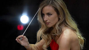 Venezi e La Fenice in tribunale: battaglia legale su licenziamento e contratto