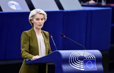 Strasburgo, la plenaria Ue. Von Der Leyen: "Sostegno a chi ne ha bisogno"