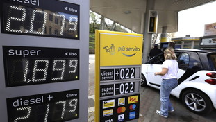 Nuovo decreto sui carburanti in arrivo: cosa prevede, corsa contro il tempo sullo sciopero