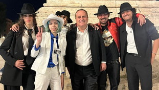 Michael Jackson mania a Paradise Rai2 tra Ghini e Papaleo