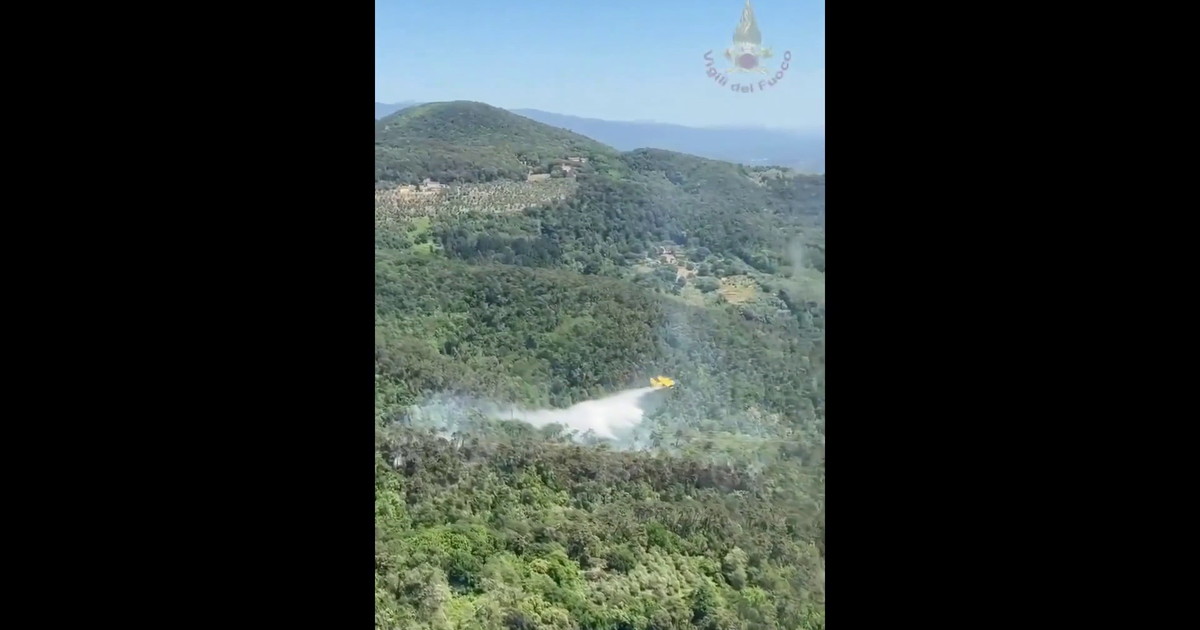Incendio Monte Faeta, ricognizione aerea dei Vigili del Fuoco