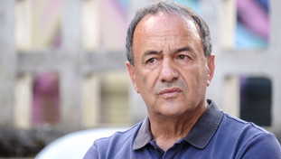 L'ultima di Lucano: l'assistente chiede 767 mila euro a Riace