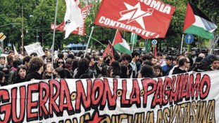 Cortocircuito rosso sul 1&deg; maggio: giovani comunisti e Fiom attaccano i politici del Pd