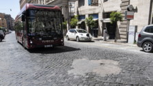 Trappola sampietrini, il Municipio dice basta: Fateci usare l'asfalto