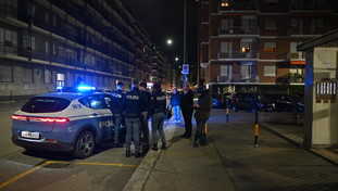 Blitz della polizia nella periferia est: arresti e denunce